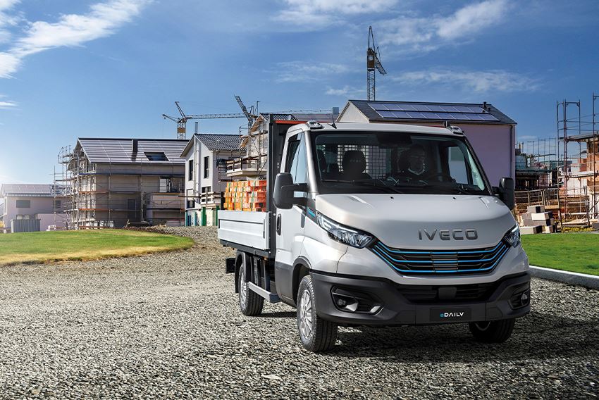 Zero emissions meet maximum load: IVECO goes electric with the new eDAILY 