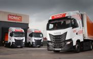 Auction of All Blacks-themed Iveco Magelys coach and Stralis XP 